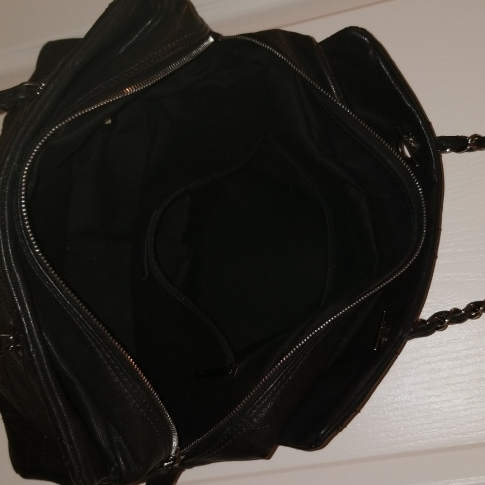 Channel - Picture 3 of 8